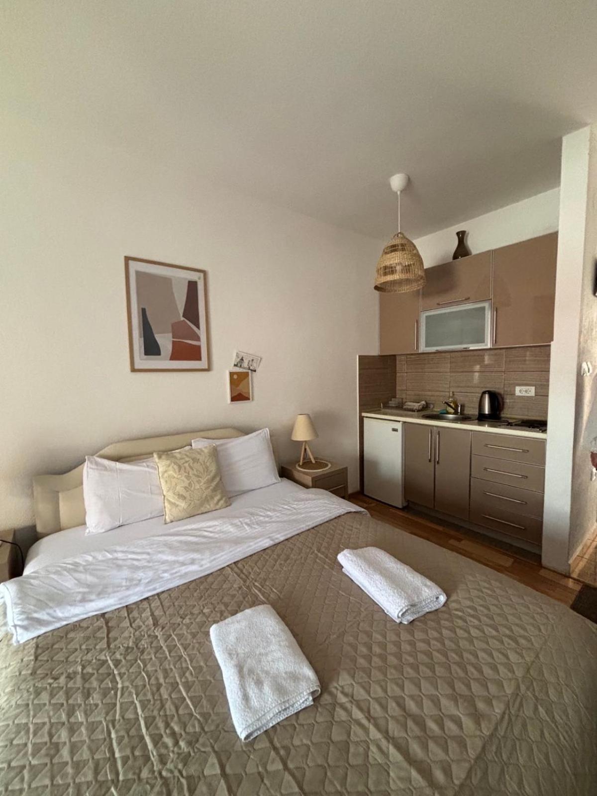 Apartments Markovic Котор Экстерьер фото