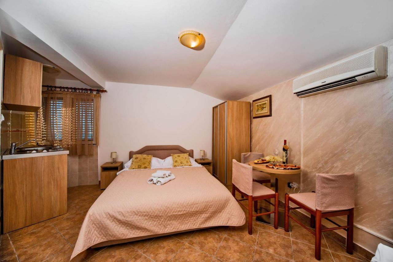 Apartments Markovic Котор Экстерьер фото